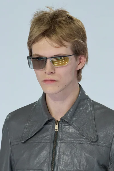 Look 28